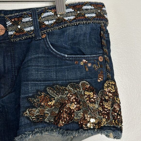 Express ladies beaded sequins embellished micro shorts denim shorts size 4 - Picture 3 of 9